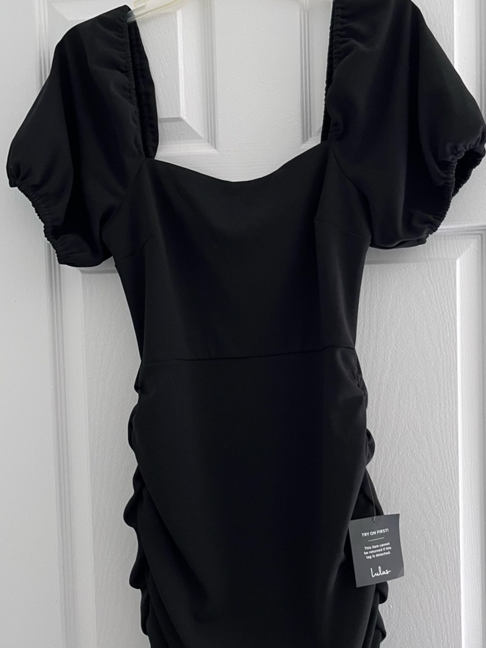 Lulu's Women’s Size Medium Black Puff Sleeve Midi Dress
